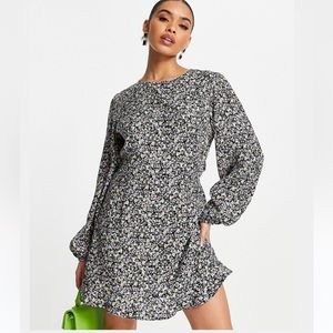 NA-DK | NWT Long Sleeve Open Back Floral Dress 4